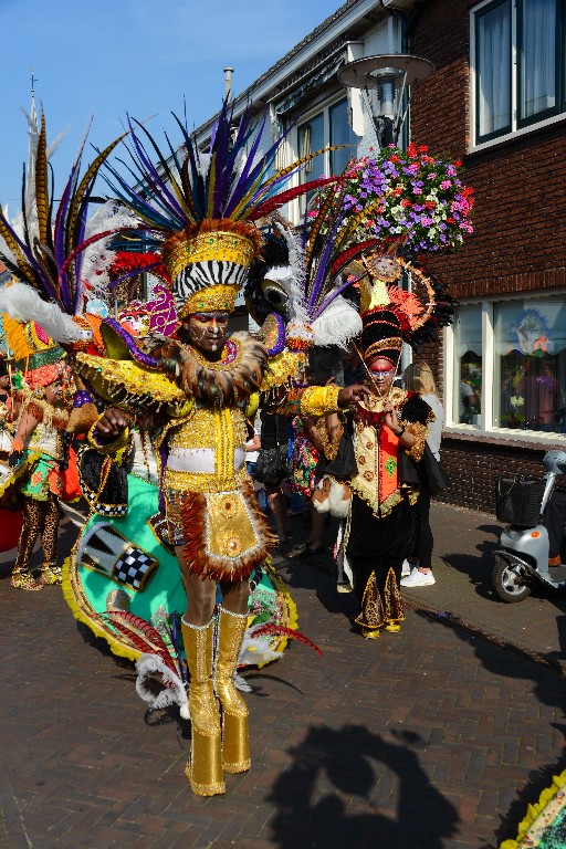 ../Images/Zomercarnaval Noordwijkerhout 2016 053.jpg